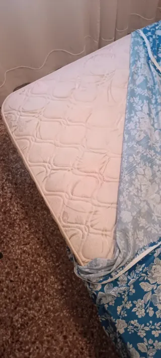 Somier y colchón 150x190 Metal y Madera