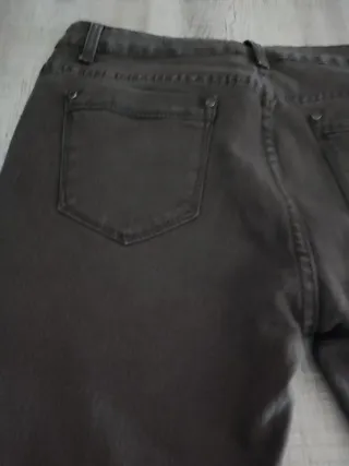 Pantalón tejano marrón