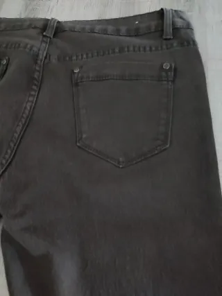 Pantalón tejano marrón