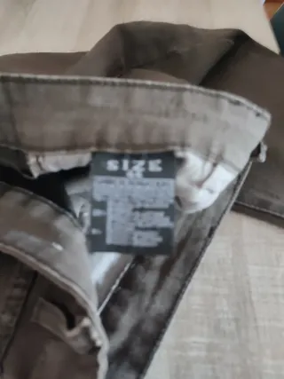 Pantalón tejano marrón