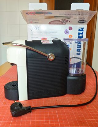 Macchina Caffè Lavazza Jolie A Modo Mio