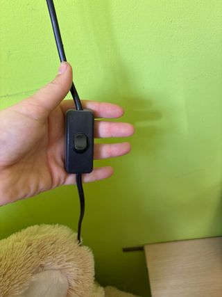 Lámpara de papel y madera