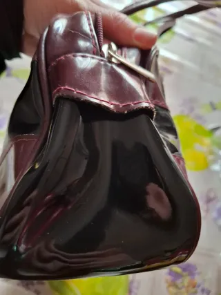 Borsetta lucida vintage anni 90