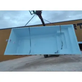 Piscina Poliéster Diseño Moderno