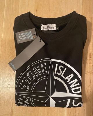 Black Crewneck Sweatshirt with Compass Graphic –