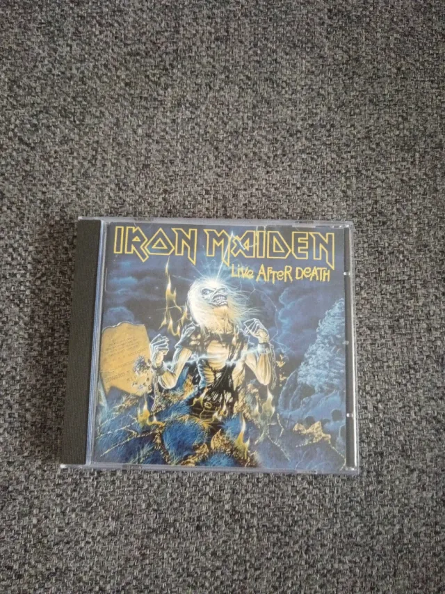 Lote 2 CDs Iron Maiden