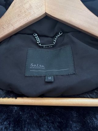 Abrigo plumífero negro Salsa con cinturón