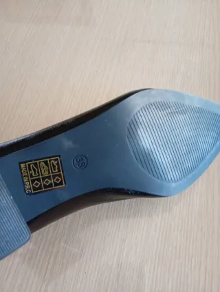 Zapatos de tacón negros