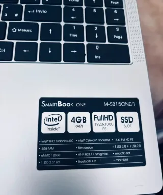 Notebook Mediacom SmartBook ONE