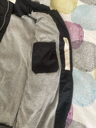 Cazadora bomber H&M niño negra