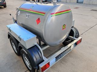NUEVO: Remolque para gasoil 600 L.