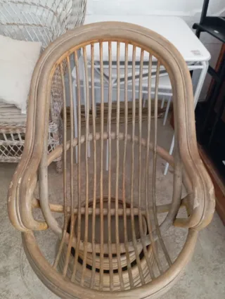 Silla giratoria de bambú