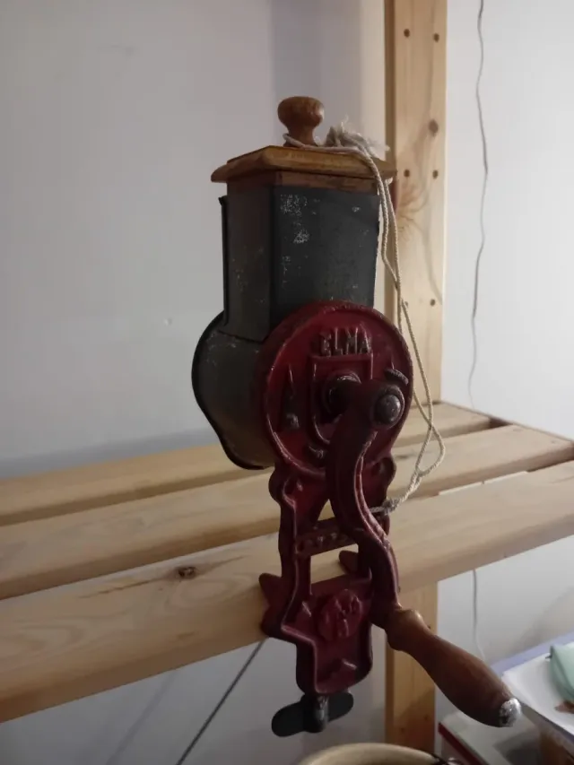 Molinillo Elma 1430B antiguo