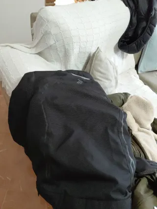 Chaqueta de moto negra