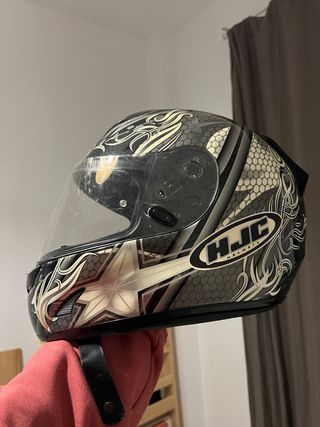 Casco de moto HJC con diseño. Regalo guantes.
