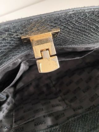 Bolso Michael Kors Negro y Dorado