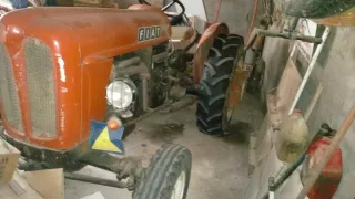 Tractor Fiat 411 funcionando