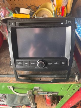 Pantalla ssangyong Korando