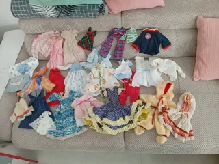 Armario Mimittos para muñecas 55*43*22 + vestidos