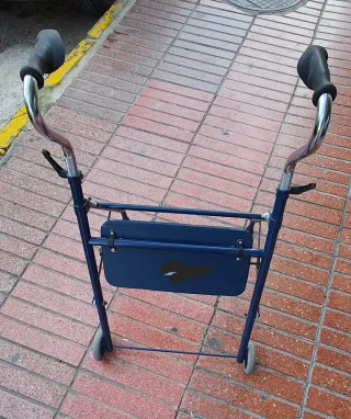 Andador para adultos con asiento