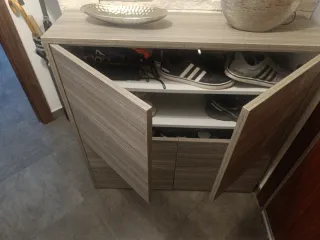 Mueble de entrada madera.