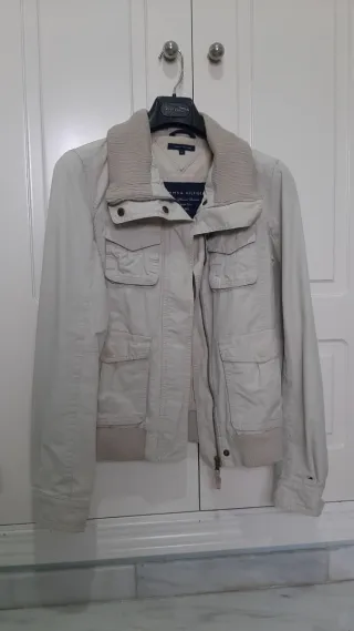 Cazadora Tommy Hilfiger Beige