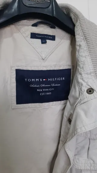 Cazadora Tommy Hilfiger Beige