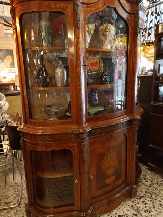 Vitrina francesa marquetería