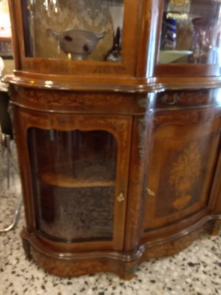 Vitrina francesa marquetería