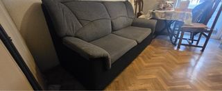 Sofá 3 plazas gris y negro, en buen estado