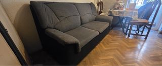 Sofá 3 plazas gris y negro, en buen estado