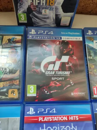 Lote 7 Giochi PS4: Call of Duty, GTA V, FIFA 18