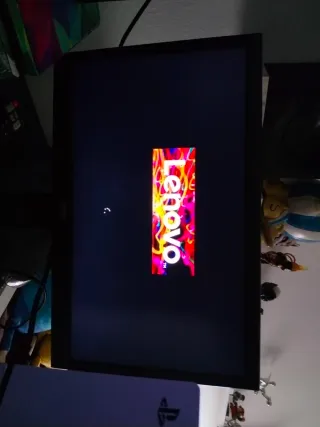 Portátil Lenovo IdeaPad 3 15ADA05