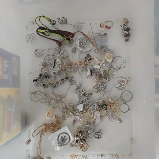 Lote bisutería. Liquidación tienda.