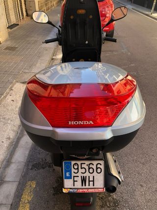 Honda 125cc Scooter azul claro