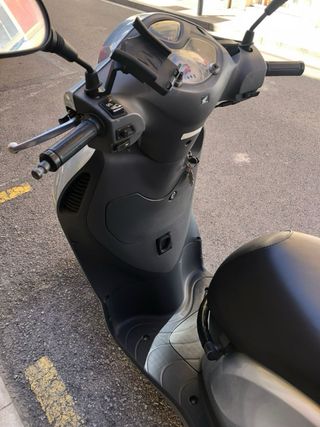 Honda 125cc Scooter azul claro