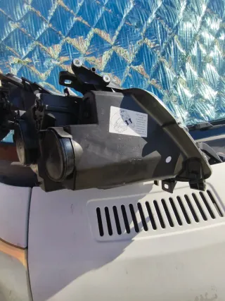Faro delantero izquierdo Boxer