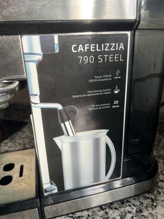 Cafetera Cecotec Cumbia Cafelizzia