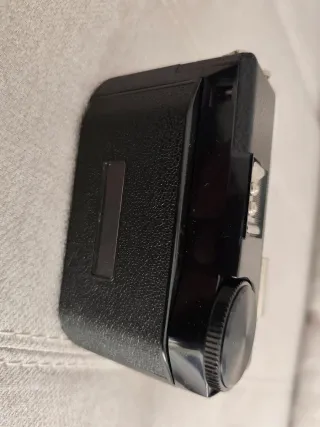 Cámara Kodak Vintage Negra y Plateada