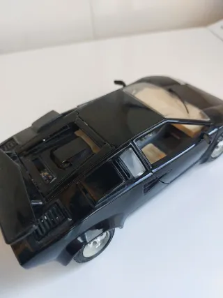 Lamborghini Countach Durago 1/24 Negro