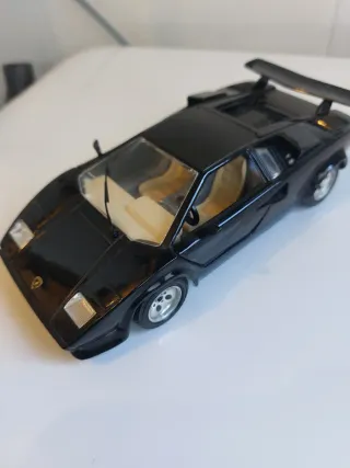 Lamborghini Countach Durago 1/24 Negro