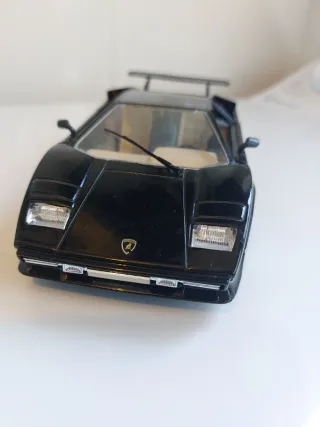 Lamborghini Countach Durago 1/24 Negro