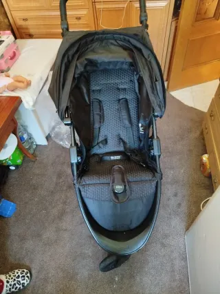 Carro de paseo negro