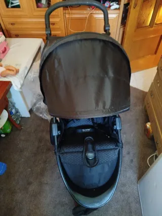 Carro de paseo negro