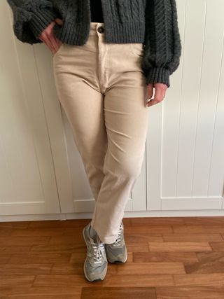 Pantalón beige de pana