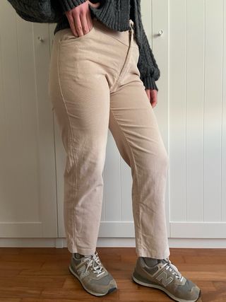 Pantalón beige de pana