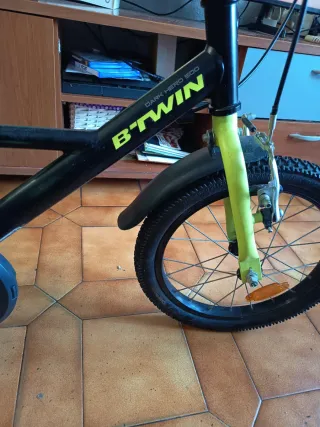 Bicicleta Infantil BTwin Dark Hero 500