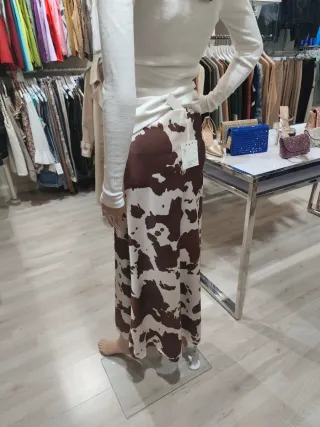 Falda larga estampado vaca