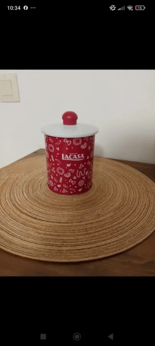 Surtido de Cajas  metálicas retro cassette roja