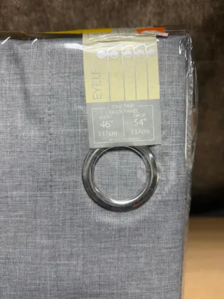 Cortinas 117x137cm Ojal Gris (Par) NUEVAS